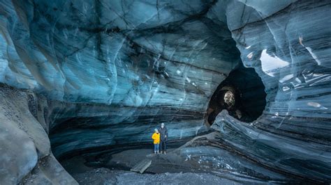 Where to See Active Volcanoes in Iceland | Iceland Tours