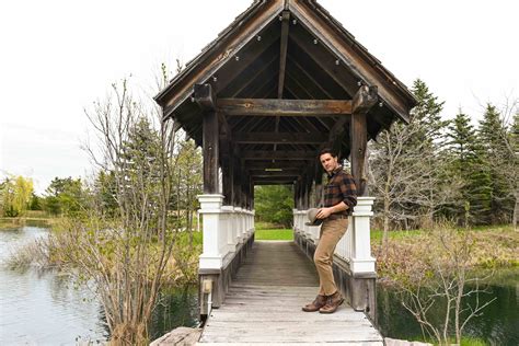 Crossroad Springs (2025): Season 1, Episode 1 Premiere Sneak Peek ...