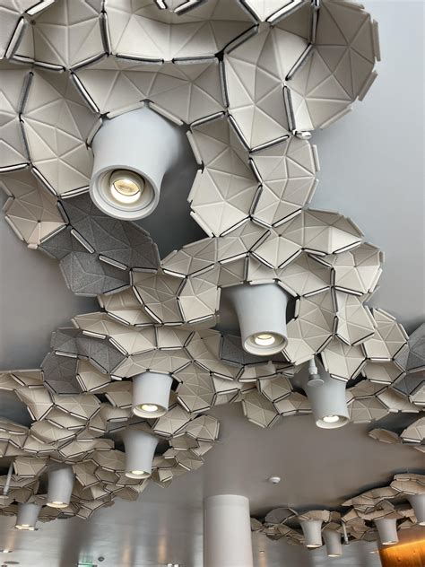 CLT Centurion Lounge is beautiful - very crowded but beautiful! : r/delta