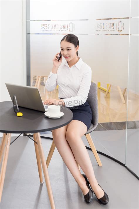 Busy Working Woman 的图像结果