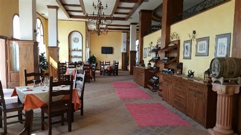 HOTEL BAR RESTORANT LE OLIVE (Elbasan) - Hotel Reviews & Photos ...