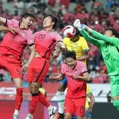 巴西4-1击败韩国晋级8强，罗纳尔多微笑观战，韩国主帅赛前称“我们有机会战胜巴西”_比赛_世界杯_体育