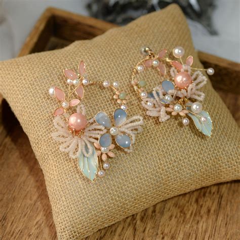 Cael Earrings – The Vintage Snob