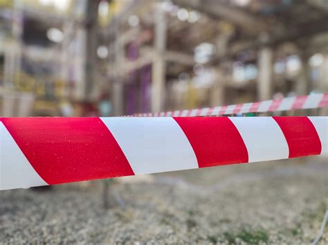 5 Missouri factories close as national layoffs ramp up - The Coconut Mama