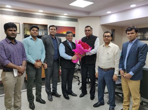 EESL Officers Association