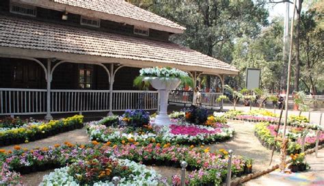 10 Famous Botanical Gardens To Visit in India - lifeberrys.com