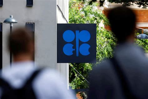 UAEがOPEC脱退へ 産油国協調に打撃、湾岸諸国で溝 - サンスポ
