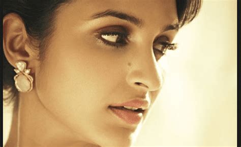 4 Bollywood Actresses Famous For Having a Mole on Their Face That Makes ...