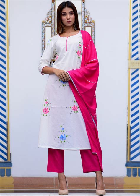 Beautiful Pink Exclusively Handpainted Suit Set With Gotta Jaal Work D