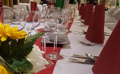 HOTEL ZUR ENGELSBURG (Hausen (Wied)) - Hotel Reviews, Photos, Rate ...