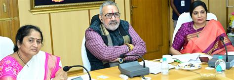 HANDLOOMS & TEXTILES