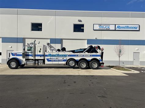 Gallery | Road Runner Wrecker Service Inc.