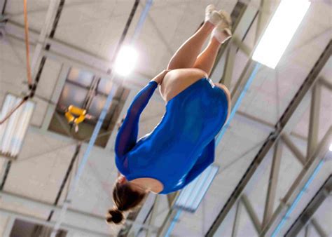 Gymnastics Backflip Tutorial 的图像结果