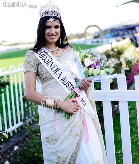Queenslander Aarzu Singh is Miss India Australia 2017 - Photos,Images ...