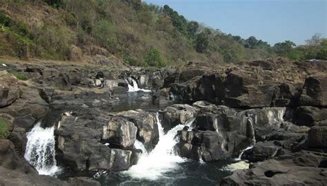 6 Famous Places To Visit In Pathanamthitta In 2026