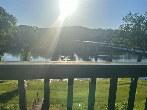 ANGLER'S WHITE RIVER RESORT (Mountain View) - Resort Reviews & Photos ...