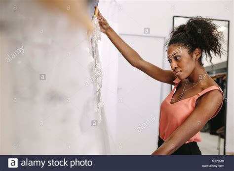 Display of Cloth Design 的图像结果