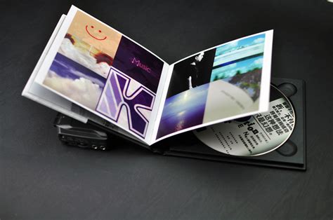 高端品牌音乐唱片专辑CD盒外包装效果图展示样机设计|其他|其他|梦游小设计 - 临摹作品 - 站酷 (ZCOOL)