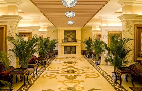 ceiling wall panel