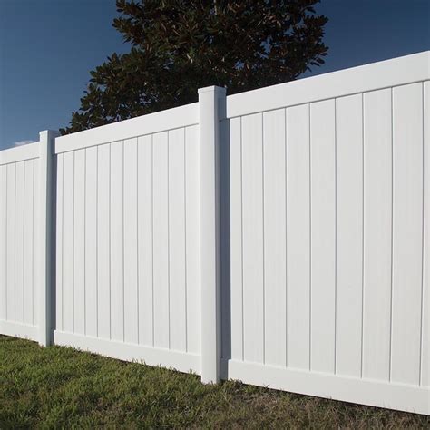 Freedom Hampton 6-ft H x 6-ft W White Privacy Vinyl Flat-top at Lowes.com
