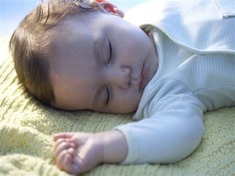 Hábitos de sueño saludables: de 3 a 6 meses | BabyCenter