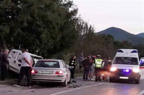 Pet osoba povrijeđeno u sudaru dva automobila – Hercegovina.in