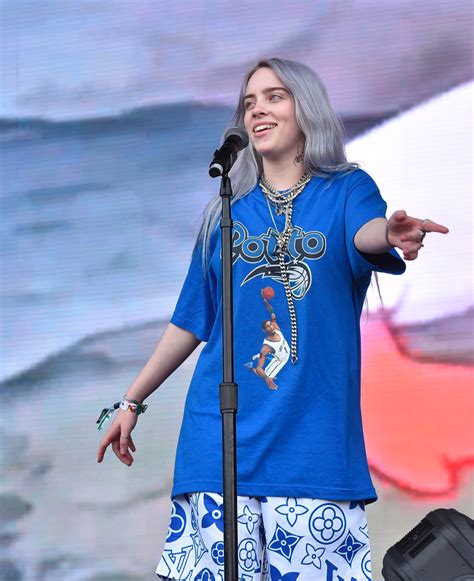 Body Dysmorphia and Our Difficult Relationship with Food • Bebadass.in