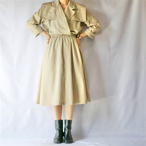 Sunshine alley beige trench onepiece ベージュトレンチ風ワンピース | &Dorothy used ...