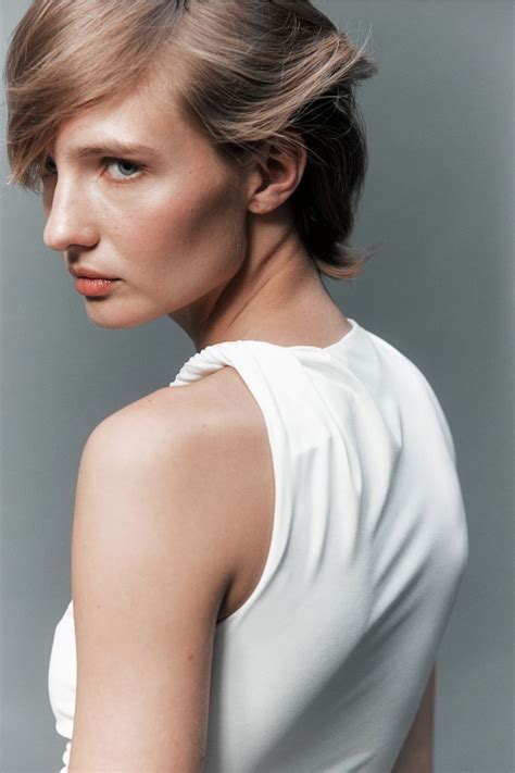 Twist-detail vest top - White - Ladies | H&M IN