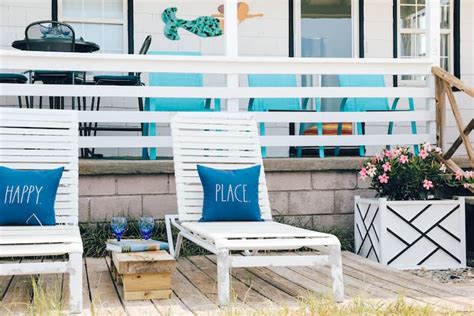 "SeaClusion"! 2 bedroom 1 bath Cozy Beachfront - Cottages for Rent in ...