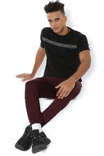 Buy Men Maroon Solid Casual Jogger Pants Online - 655965 | Van Heusen