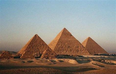 埃及金字塔未解之谜 细数金字塔的十大未解之谜（宝藏遗址）_探秘志