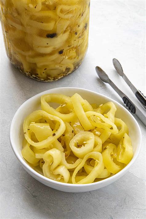 Pickled Banana Peppers - Chili Pepper Madness