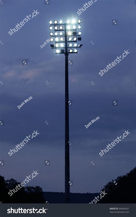 Sportsfield Lights 的图像结果