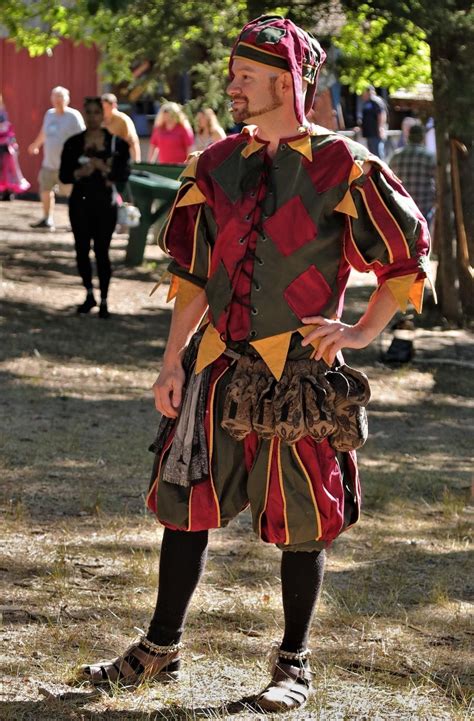 Pin by manedr_ on ren faire stuff in 2025 | Renaissance fair costume ...