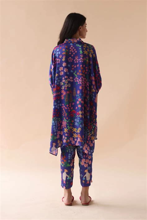 Purple delightful fusion of comfort and stylish Kaftan – Silk Sutra