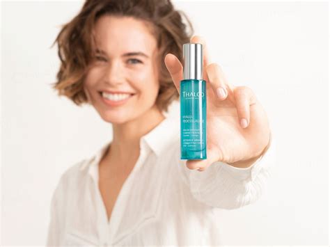 Buy Thalgo Hyalu-Procollagene Intensive Wrinkle Correcting Serum Online ...