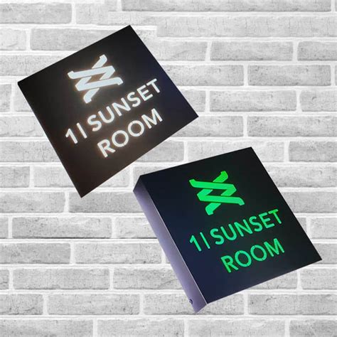 Light Box Sign 的图像结果