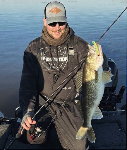 Spring Time Walleye 的图像结果