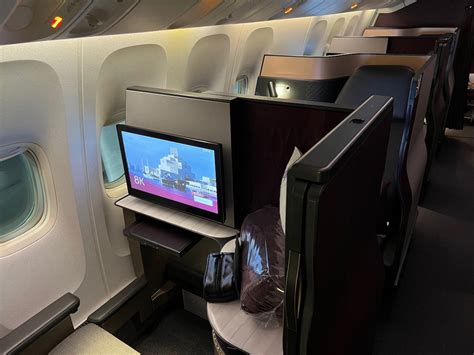 Qatar Airlines Business Class 的图像结果