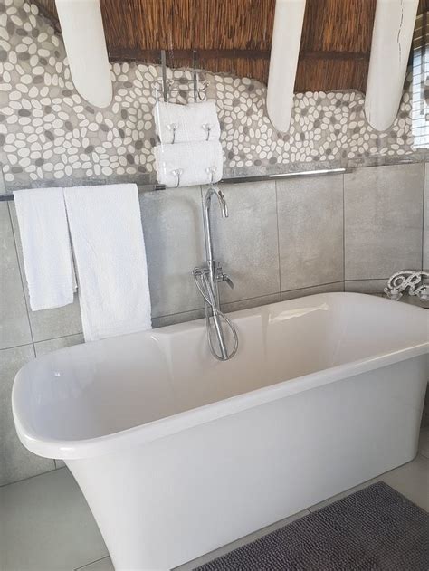 BEACH STYLE COTTAGE (Langebaan) - Lodging Reviews, Photos, Rate ...