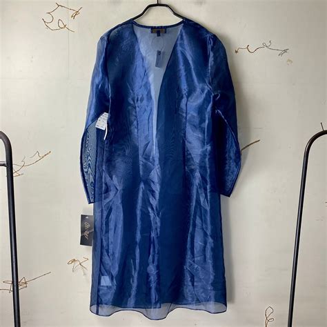 old no collar see-through gown | NOIR ONLINE