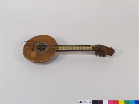 Mandolin | Smithsonian Institution
