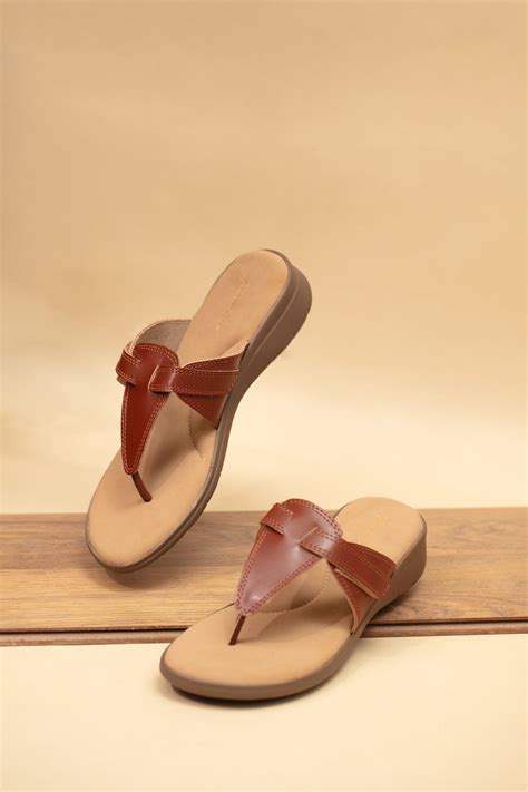 Regal comfort flatforms in brown – Taaramitra