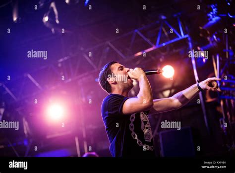 Example Singer 的图像结果