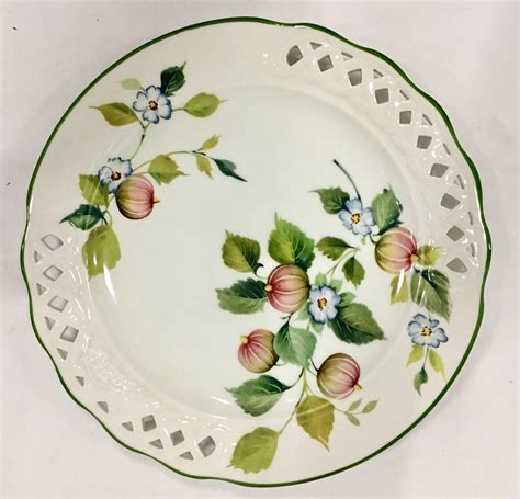Vintage "Tiffany" Ceramic Dinnerware by, Brunelli, Italy S/12 at 1stDibs | designed by brunelli ...