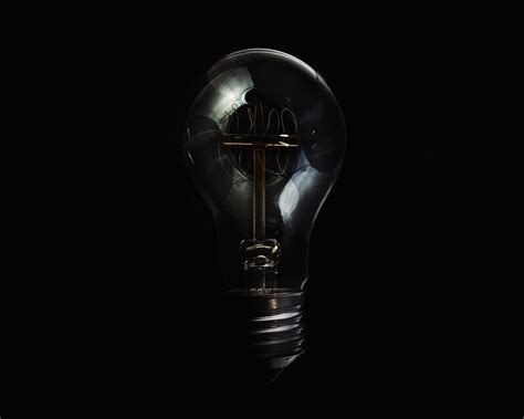 Download wallpaper 1280x1024 light bulb, glass, transparent, dark ...
