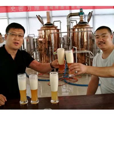 产品中心 / 小型自酿啤酒设备_河北史密力维环保科技有限公司