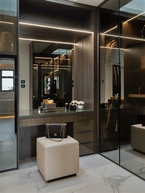 Luxury Loft Dressing Room | Reflex Design | Neatsmith