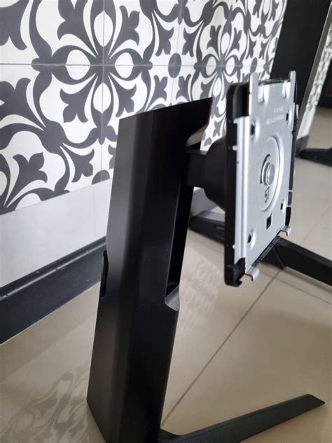 LG 43' Adjustable Computer Monitor Stand 的图像结果